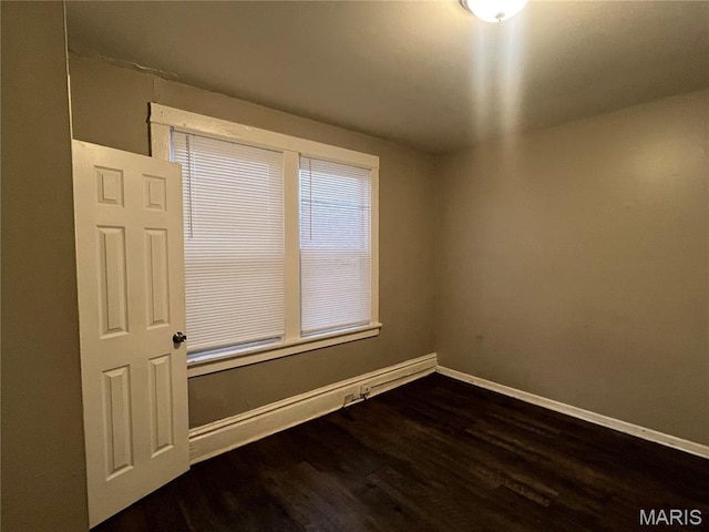 5109 Cote Brilliante Ave, Saint Louis, MO 63113 - unfurnished room with wood finished floors