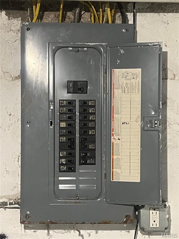 5109 Cote Brilliante Ave, Saint Louis, MO 63113 - utility room with electric panel