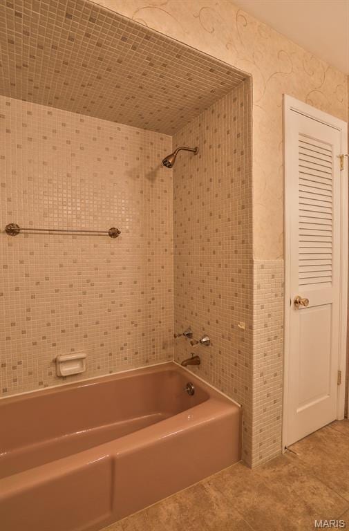 10327 Dorenshire Ct, Saint Louis, MO 63128 - photo 26