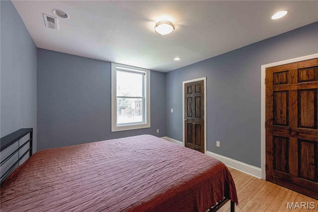 2244 Nebraska Ave, Saint Louis, MO 63104 - bedroom featuring light wood-style flooring and recessed lighting