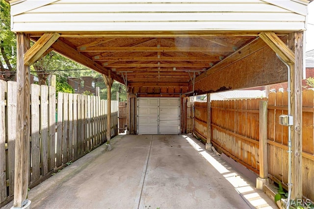 2244 Nebraska Ave, Saint Louis, MO 63104 - view of garage