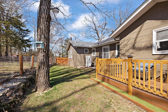 51 County Road 620a, Isabella, MO 65676 - view of yard featuring a deck