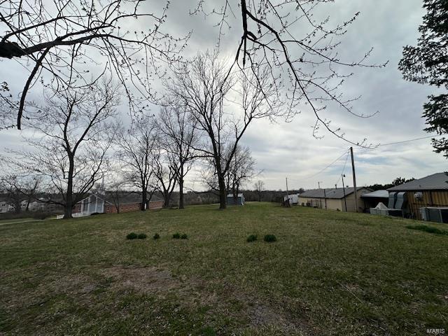 12600 Missouri Bottom Rd, Hazelwood, MO 63042