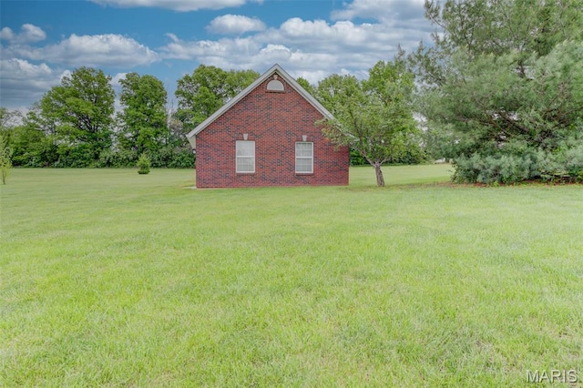 322 Gerard Ln, Moscow Mills, MO 63362 - view of grassy yard