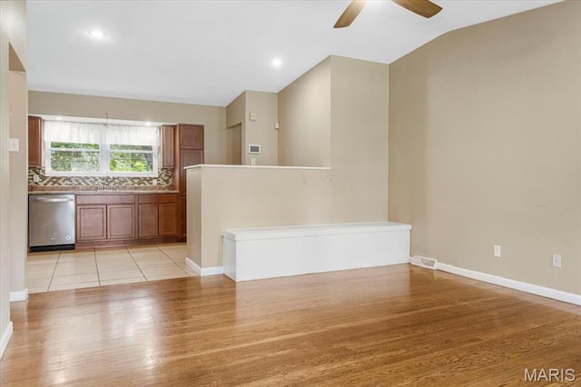2418 Castle Dr, Saint Louis, MO 63136 - photo 4