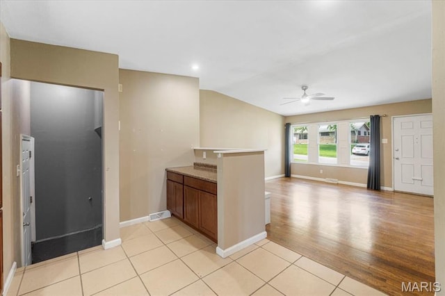 2418 Castle Dr, Saint Louis, MO 63136 - photo 8