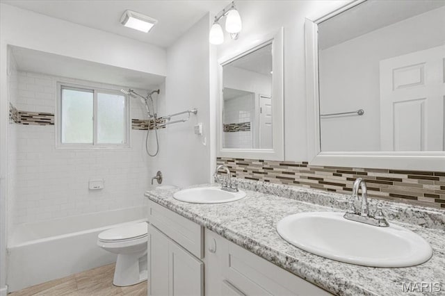 2418 Castle Dr, Saint Louis, MO 63136 - photo 13