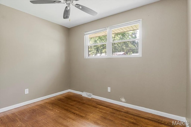 2418 Castle Dr, Saint Louis, MO 63136 - photo 16