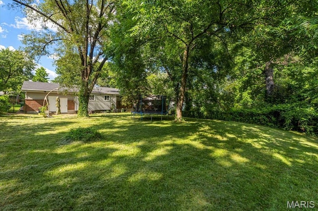 2418 Castle Dr, Saint Louis, MO 63136 - photo 21