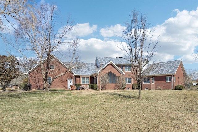 900 Deer Circle Dr, Carlyle, IL 62231 - traditional home with brick siding