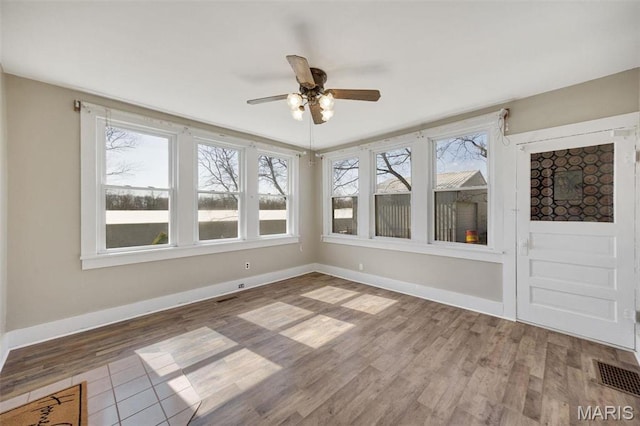 1052 Market St, Saint Genevieve, MO 63670 - unfurnished sunroom featuring healthy amount of natural light