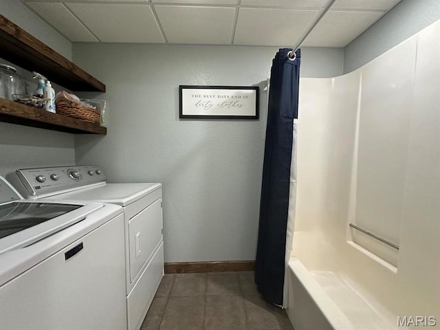 14348 Hidden Trails Cir, Dexter, MO 63841 - laundry room featuring washer and dryer, baseboards, and tile patterned floors