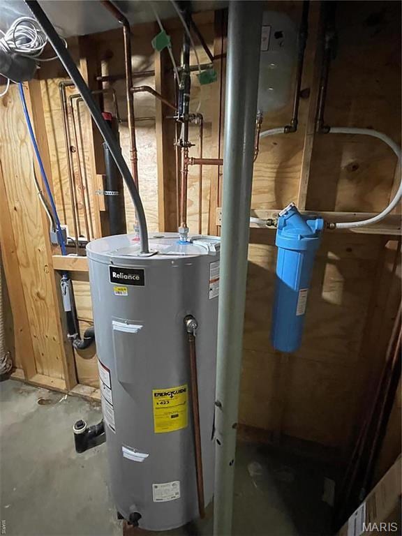 22 Coachman Ln, Villa Ridge, MO 63089 - utilities featuring electric water heater