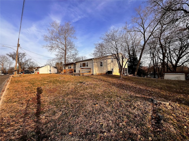 1505 Shelley Dr, Vandalia, IL 62471 - view of yard
