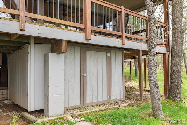 view of outdoor structure