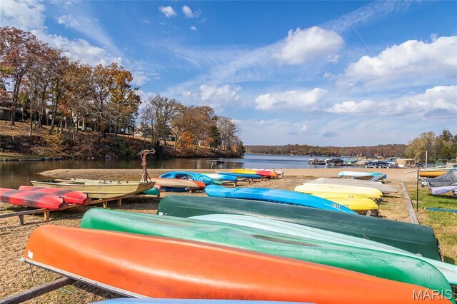 803 S Aspen Point Dr, Innsbrook, MO 63390 - dock area with a water view