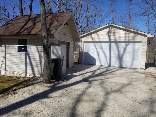 8774 E Chinquapin Ave E, Effingham, IL 62401 - view of detached garage