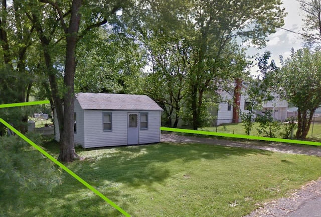 1336 2nd St, Cottage Hills, IL 62018 - view of grassy yard featuring an outbuilding