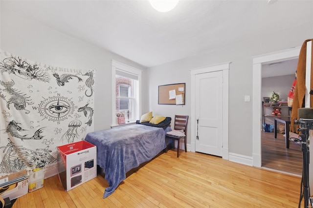 5044 Lindenwood Ave, Saint Louis, MO 63109 - bedroom featuring wood-type flooring