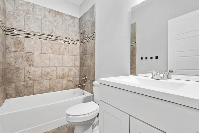 2714 Texas Ave, Saint Louis, MO 63118 - bathroom featuring toilet, shower / bath combination, and vanity