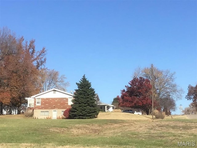 113 S Madison St, Desloge, MO 63601 - view of grassy yard