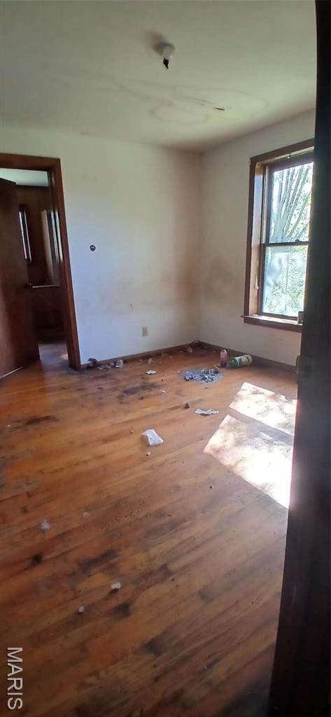 4158 Walker Hl, De Soto, MO 63020 - unfurnished room featuring wood finished floors