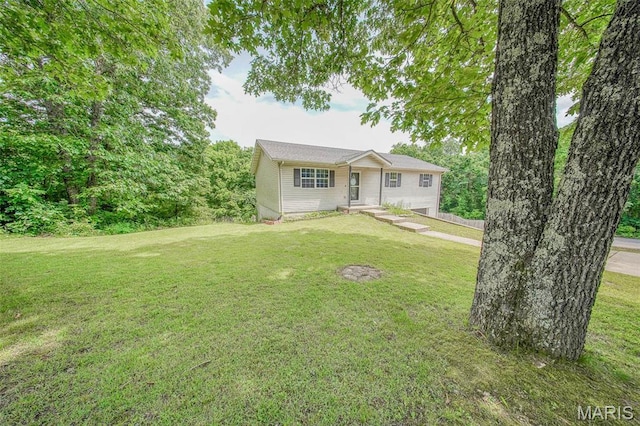 24478 Trolley Ln, Saint Robert, MO 65584 - single story home with a front lawn