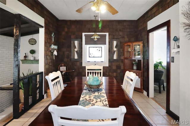 515 N Washington St, Mexico, MO 65265 - dining area featuring light wood-style flooring and a ceiling fan