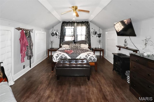 515 N Washington St, Mexico, MO 65265 - bedroom with wood finished floors, vaulted ceiling, baseboards, and ceiling fan