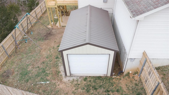 21680 N Horizonway N, Saint Robert, MO 65584 - view of side of property with roof with shingles and a fenced backyard