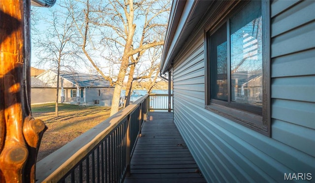 1382 Osage Rd, Cuba, MO 65453 - view of deck