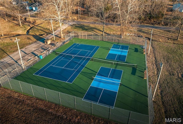 1382 Osage Rd, Cuba, MO 65453 - view of tennis court