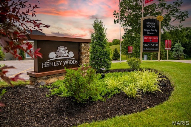 3356 Vine Clad Hill Dr, Arnold, MO 63010 - community sign featuring a lawn