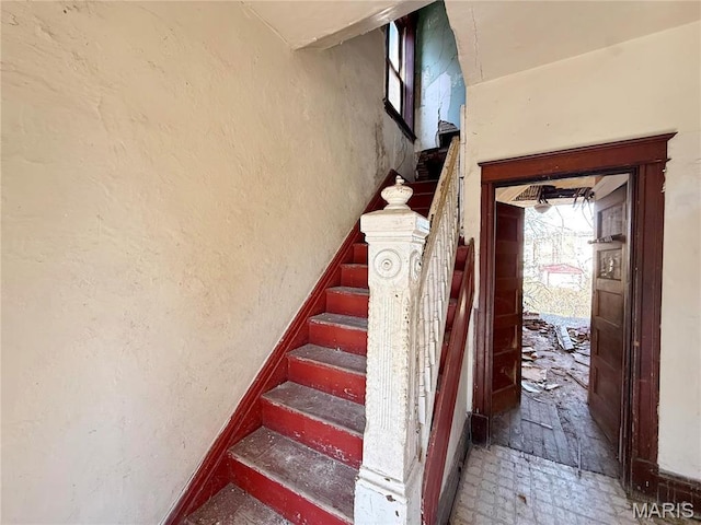 4753 Maffitt Ave, Saint Louis, MO 63113 - view of stairs