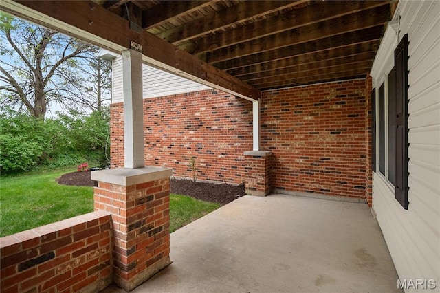 7310 Westover Colonial Ln, Saint Louis, MO 63119 - view of patio / terrace