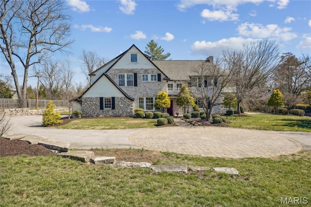 910 Kent Rd, Ladue, MO 63124 - view of front facade with stone siding