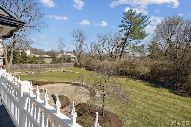 910 Kent Rd, Ladue, MO 63124 - view of yard