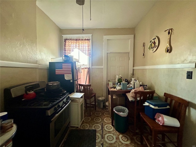 1426 N Newstead Ave, Saint Louis, MO 63113 - view of dining space