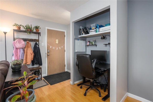 11921 Villa Dorado Dr Unit F, Saint Louis, MO 63146 - office area featuring wood finished floors and baseboards