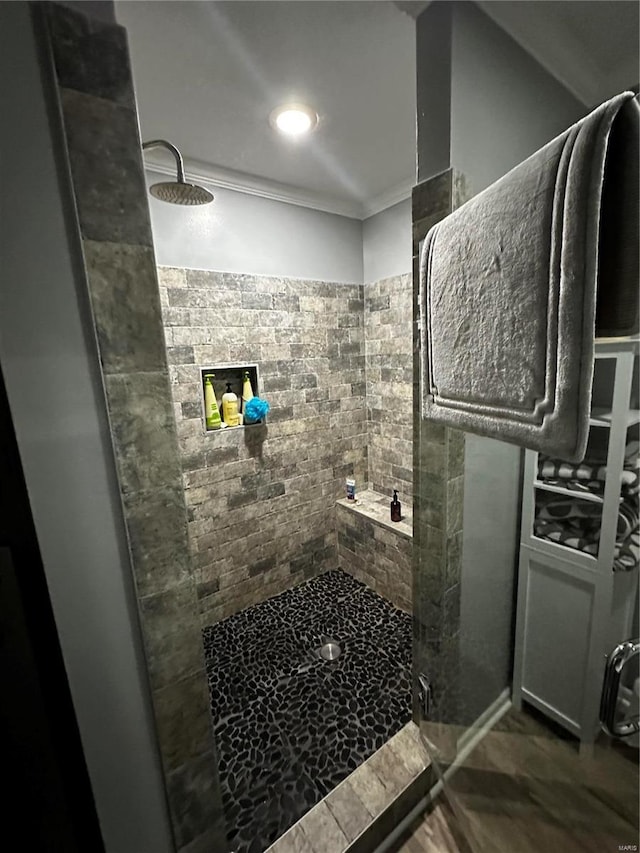 610 W Maple St, Advance, MO 63730 - full bath featuring crown molding and tiled shower