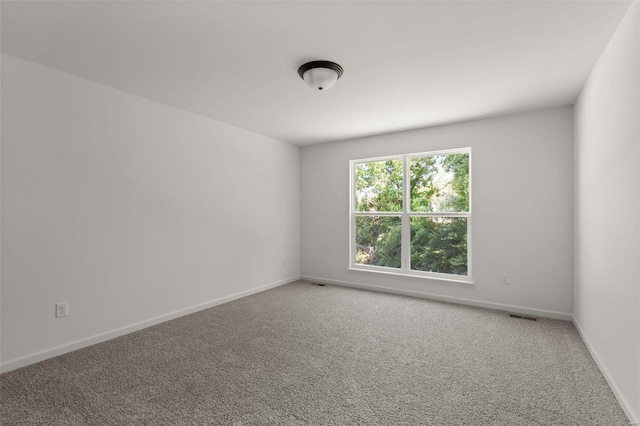1012 Braid Trail Dr, Union, MO 63084 - carpeted empty room featuring baseboards
