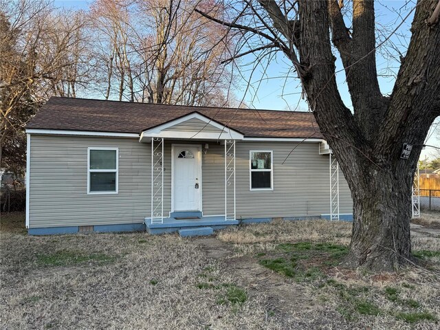 2012 Bradley, Kennett, MO 63857 - single story home with crawl space and roof with shingles