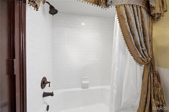 3520 Galt House Dr, Saint Charles, MO 63301 - bathroom with shower / bath combination with curtain
