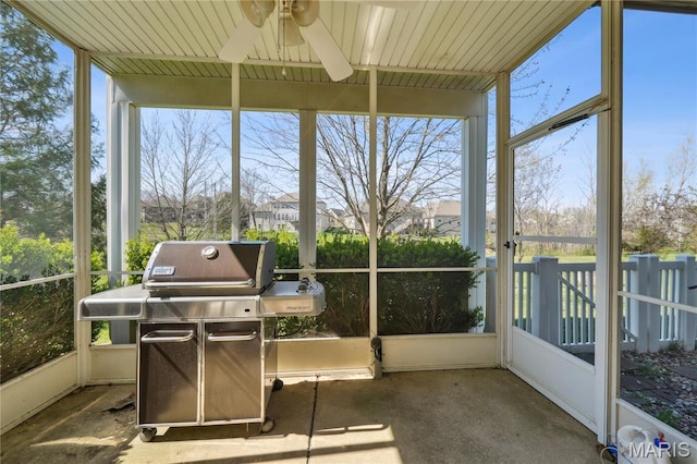 910 Ridgepointe Place Cir, Lake St Louis, MO 63367 - sunroom with a ceiling fan