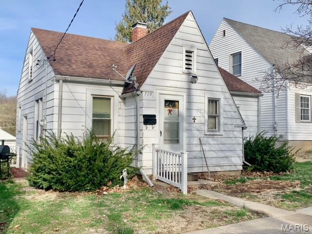 729 Hazel St, Hannibal, MO 63401 - photo 1