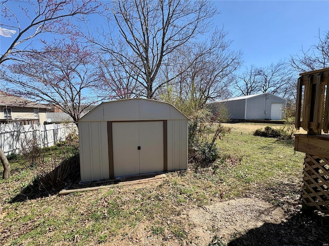107 S Jackson St, Perryville, MO 63775 - view of shed with fence