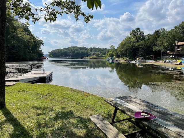 1200 S Lake Sherwood Dr, Marthasville, MO 63357