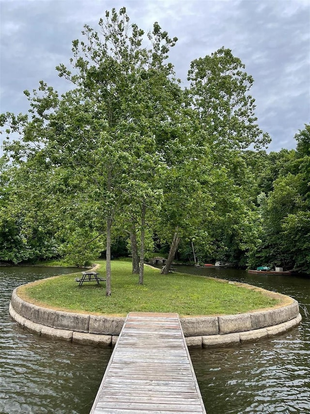 1200 S Lake Sherwood Dr, Marthasville, MO 63357
