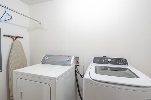 13 Wayne 357b, Piedmont, MO 63957 - clothes washing area featuring independent washer and dryer