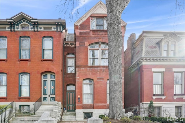 1906 Lasalle St, Saint Louis, MO 63104 - view of front of home featuring brick siding